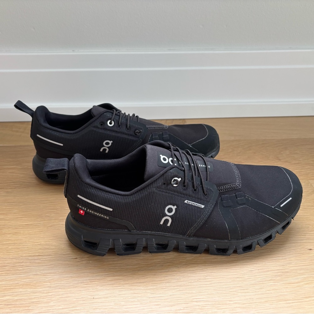 ON Cloud 6 Men’s size 8.5